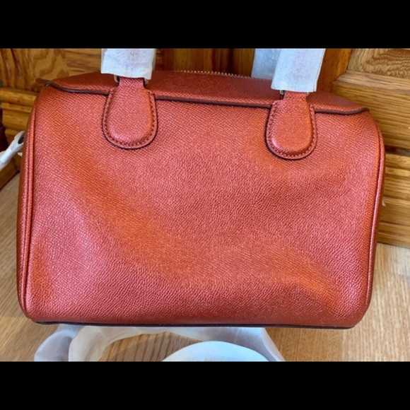 Coach Purse Ready To Ship To You Never Been Use - Picture 3 of 6